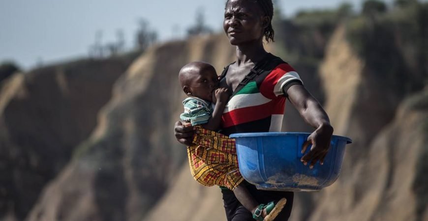 mulher-angola-mosaiko-870x450